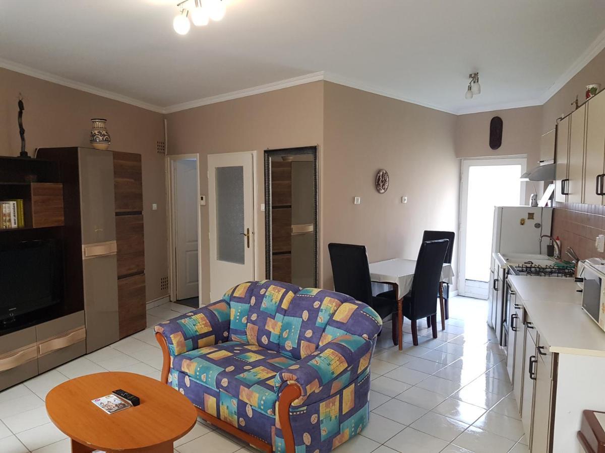 Ferienwohnung Belvarosi Apartman Erlau Exterior foto