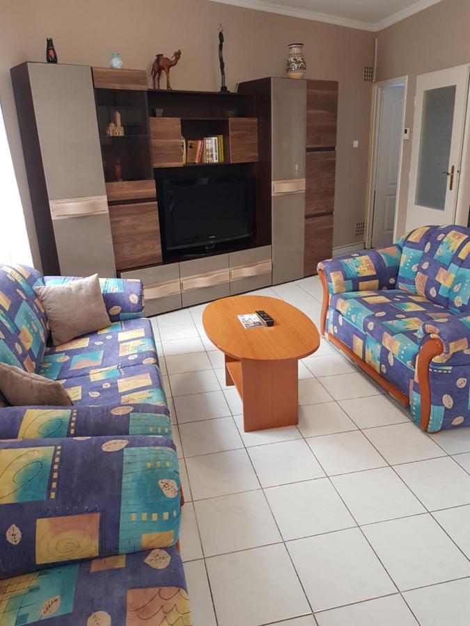 Ferienwohnung Belvarosi Apartman Erlau Exterior foto